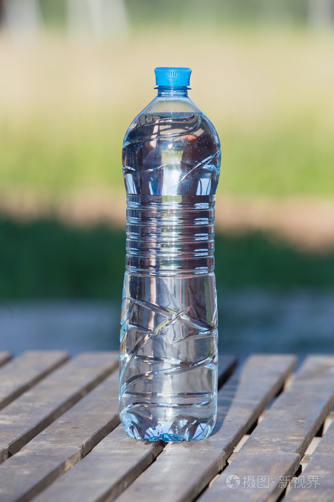 喝水的塑料瓶