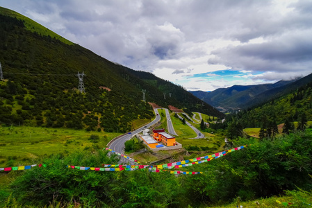 高地路到稻城，中国