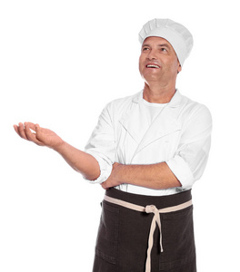 成熟的男性厨师在围裙在白色背景