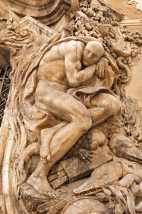 现代雕塑对帕拉西奥德尔 Marques de Dos Aguas 瓦伦西亚，西班牙的大门