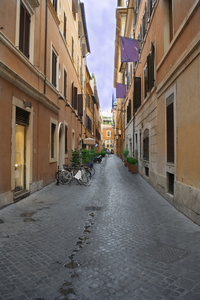 罗马在老城中心的巷子里图片
