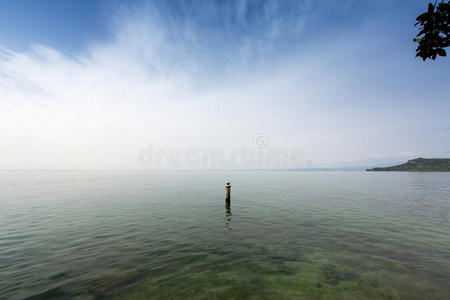 意大利嘉达湖风景图片