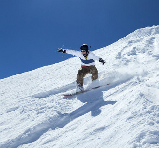 滑雪板下山