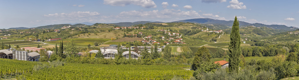 Dobrovo 在斯洛文尼亚的全景