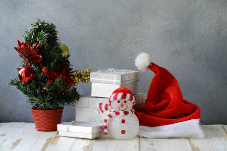 圣诞作文圣诞树, 礼品, 毛衣