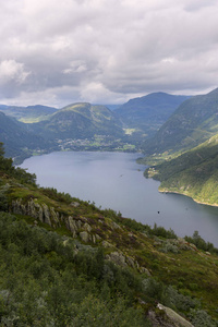 在挪威南部 Sognefjord