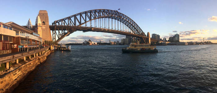 悉尼港湾大桥的全景景观观