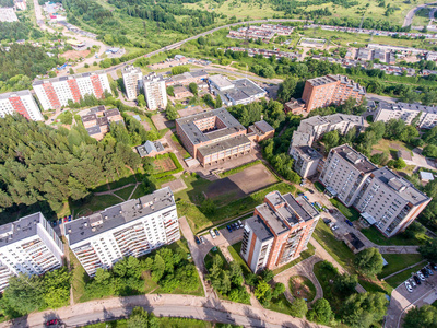 顶视图上的城市基切佩茨克俄罗斯全景