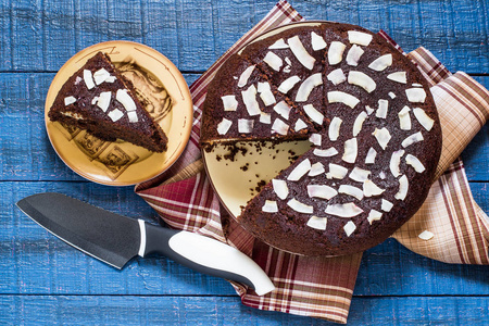 自制巧克力蛋糕与豆腐椰子球