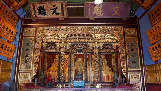 槟城 khoo kongsi 墙体雕刻和浮雕的最复杂设计