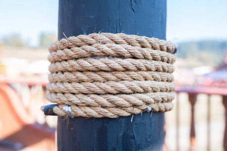 包裹的绳子图片