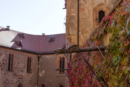 历史城堡的细节命名 Kriebstein 在萨克森, 德国