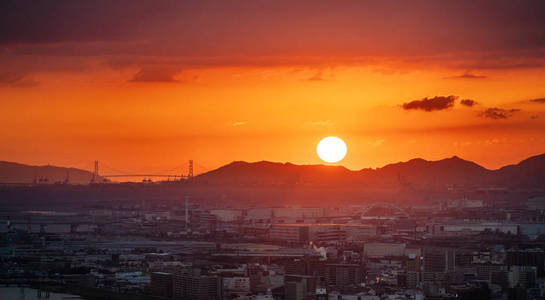 日本全景, 日落中的大阪城市景观