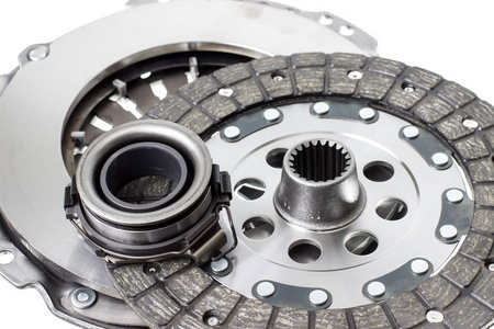 汽车维修套件的元素组成离合器手动变速箱隔离, 在白色背景.