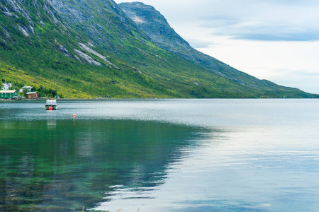 Ersfjorden挪威 Troms 县的一个美丽的海湾