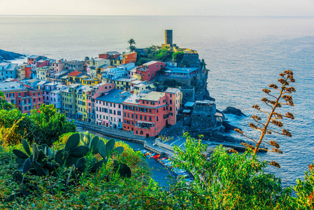 风景如画的 Vernazza 镇, 在 La 帕斯亚省, 意大利