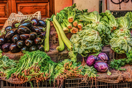 新鲜蔬菜在市场上在巴勒莫