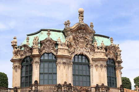 德累斯顿, 德国地标性的茨温格宫宫殿。巴洛克风格装饰品