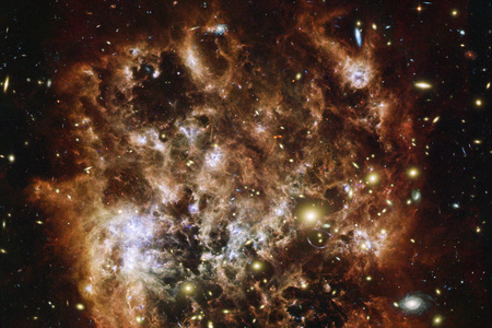 星云和太空中的许多恒星。Nasa 提供的这个图像的元素