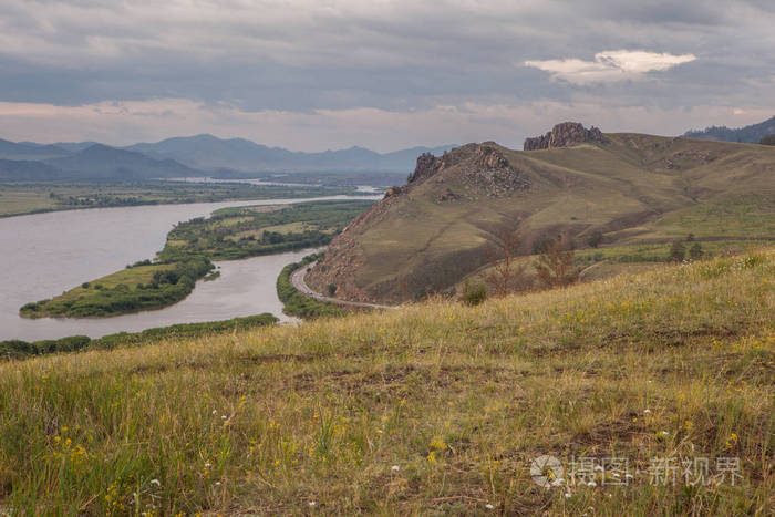 色楞格河流域孤峰