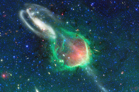 宇宙场景中明亮的恒星和星系在深空显示太空探索的美丽。美国宇航局提供的这张图片的元素