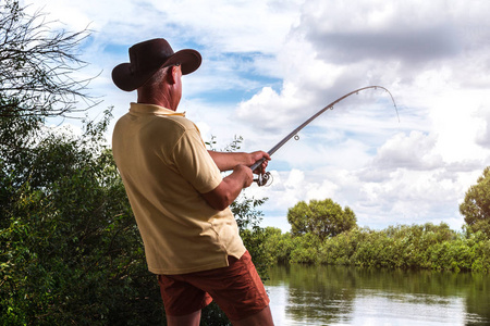 钓鱼渔具图片-钓鱼渔具素材-钓鱼渔具插画-摄图新视界