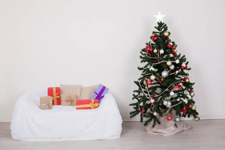 绿色圣诞树沙发新年冬季礼品装饰