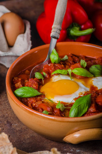 Shakshuka 简单，又美味