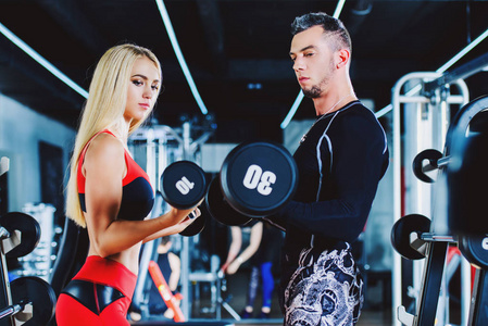 健身健美积极健康的生活方式照片