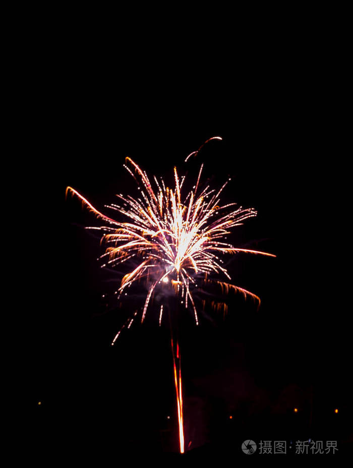 漂亮的烟花爆炸照片-正版商用图片0tl678-摄图新视界