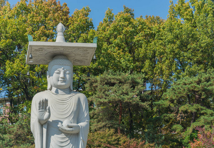 在韩国首尔奉恩寺寺