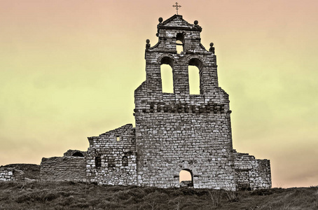 莫塔德尔马奎斯的废墟中的教堂