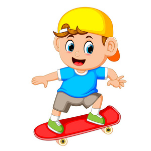 快乐的男孩玩滑板