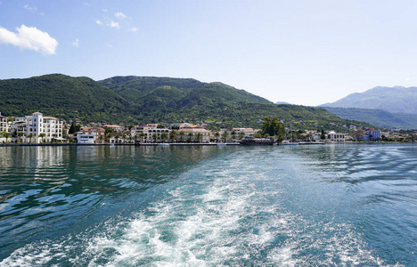 Bokakotorska 湾海上游艇森林