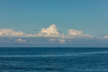 完美的海景和海水