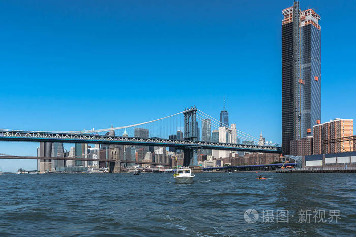 曼哈顿大桥和布鲁克林大桥在东河的景色, 曼哈顿, 纽约市