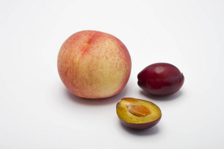 李子桃子脆图片