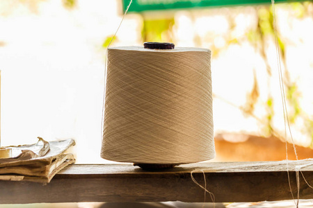 传统的手工生产中使用的设备编织 c