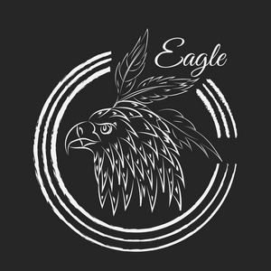 黑暗猎鹰鹰头标签矢量 eps 10 设计在黑暗的背景照片