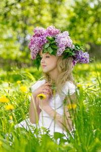 丁香花园里的女孩