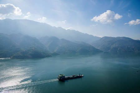 稀疏的水域图片