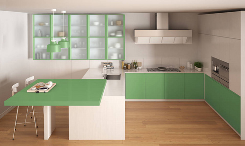 经典的最小白色和绿色厨房，镶木地板，模式