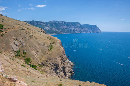 海滨夏日风景。苏达克海滩。乌克兰黑海