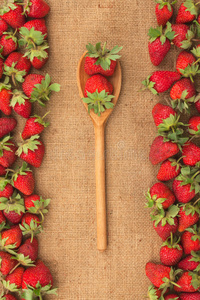 草莓木勺