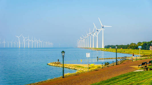 风电场在内陆海命名 Ijselmeer 从历史悠久的渔村 Urk 村