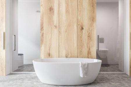 豪华浴室内设有轻型木墙混凝土地板和白色浴缸。立式镜子和马桶。3d 渲染复制空间