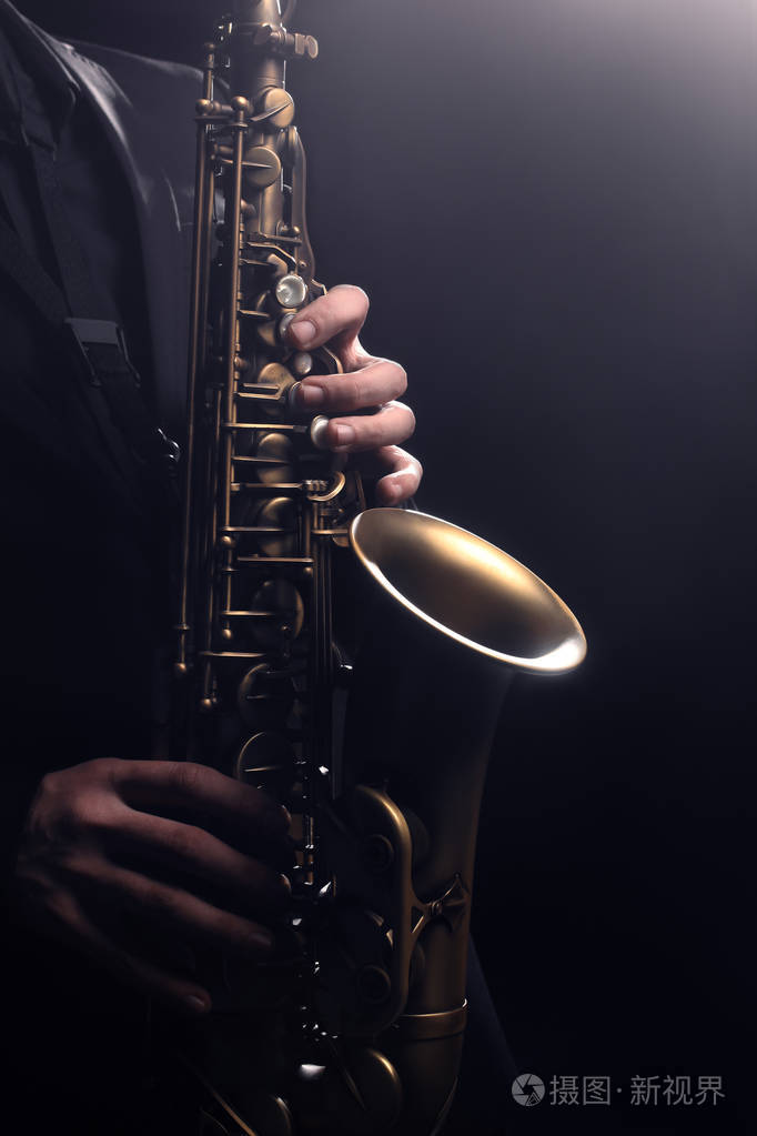 萨克斯玩家萨克斯管吹奏者演奏爵士音乐仪器 sax