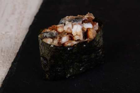 日本传统军舰寿司鳗鱼照片