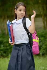 穿校服的菲律宾青年女生照片