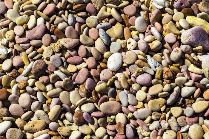 在海滩上的小石子